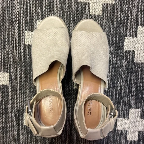 Indigo Size 5 1/2 Wedges - Picture 3 of 3